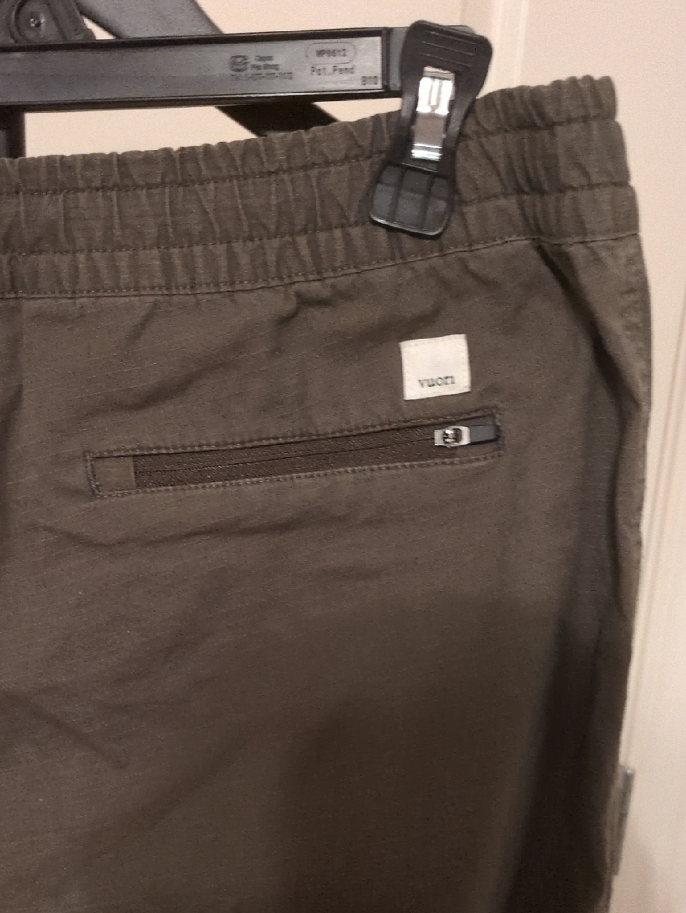 Vuori olive green Vuori Ripstop Climber pants with a drawstring waist - Picture 4 of 5